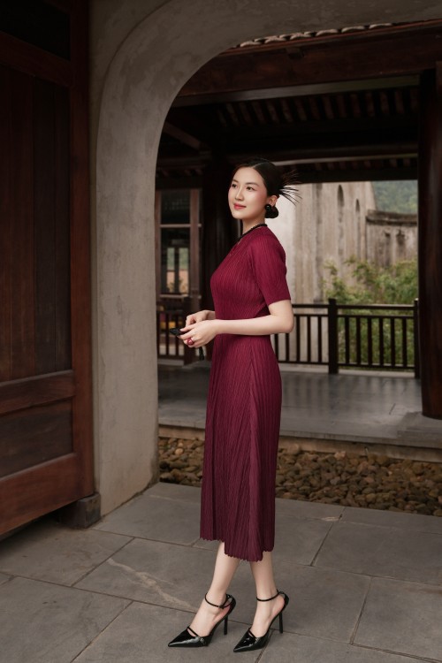 Sixdo Plum Pleated Woven Flared Dress With Belt